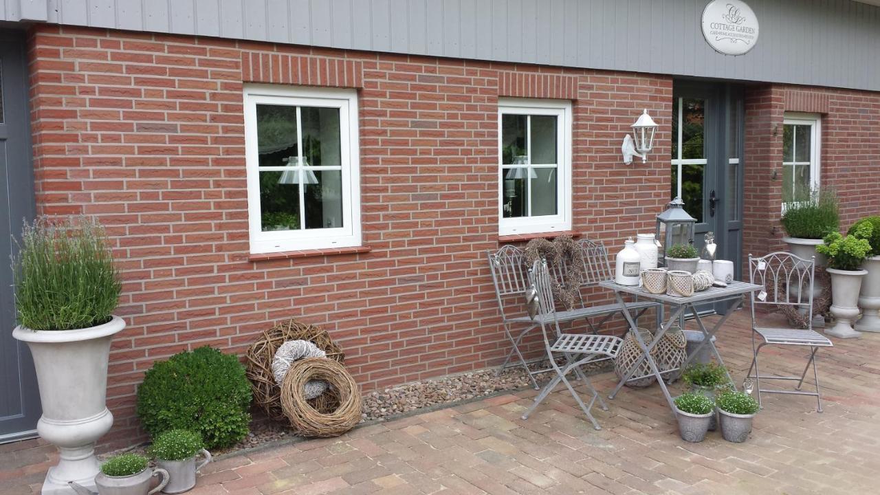 White Cottage Garden Cloppenburg Exterior foto